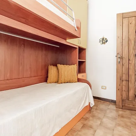 Relax Family House Al Mare شقة ايزولا روسا